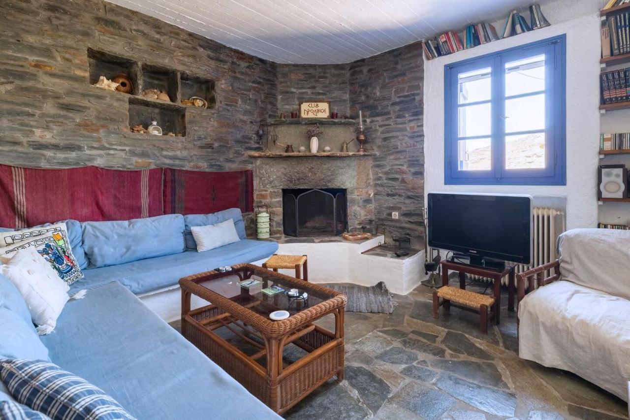 Milopótamos Traditional Village House On Kea מראה חיצוני תמונה